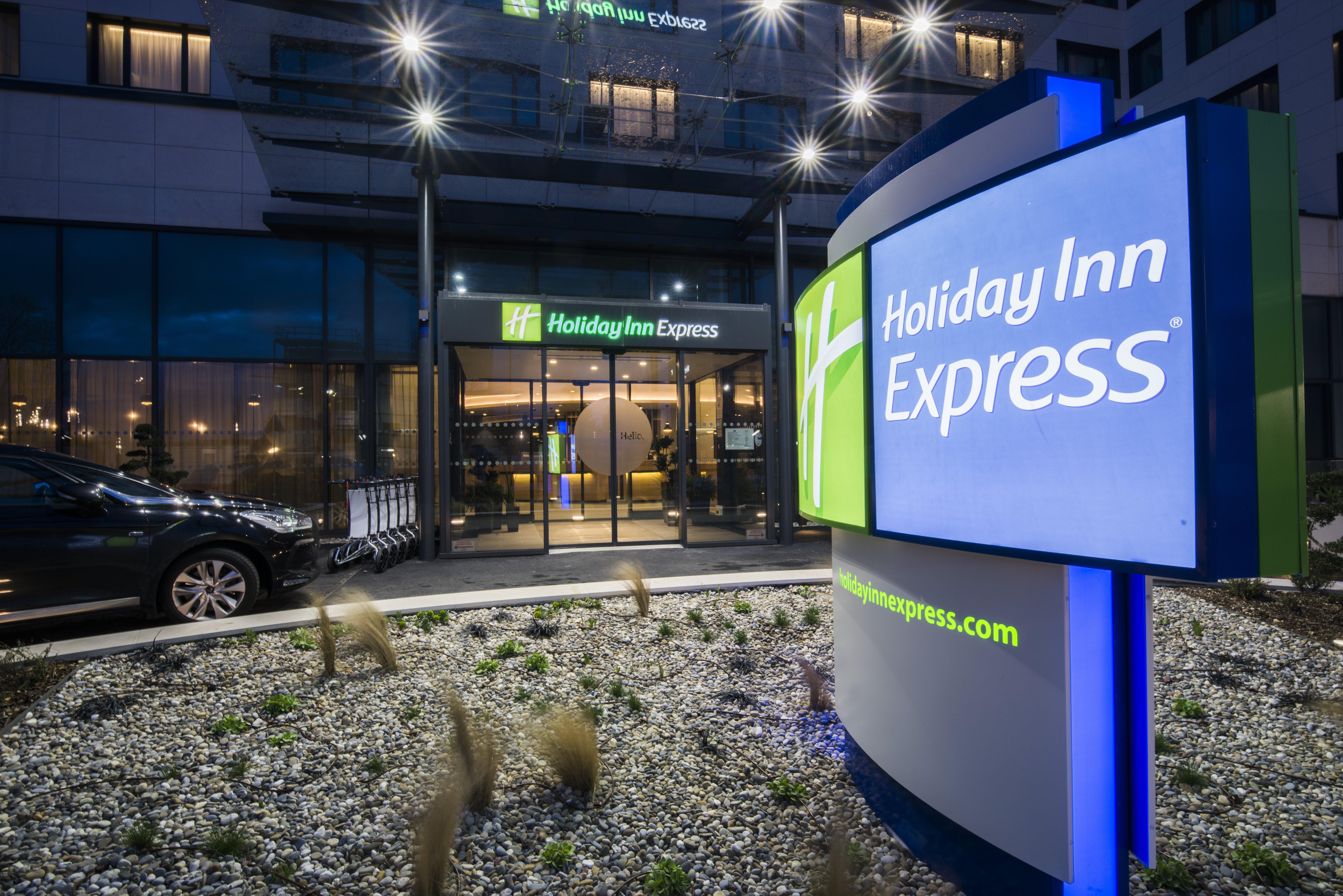 Holiday Inn Express - Paris - Cdg Airport, An Ihg Hotel Roissy-en-France Eksteriør billede